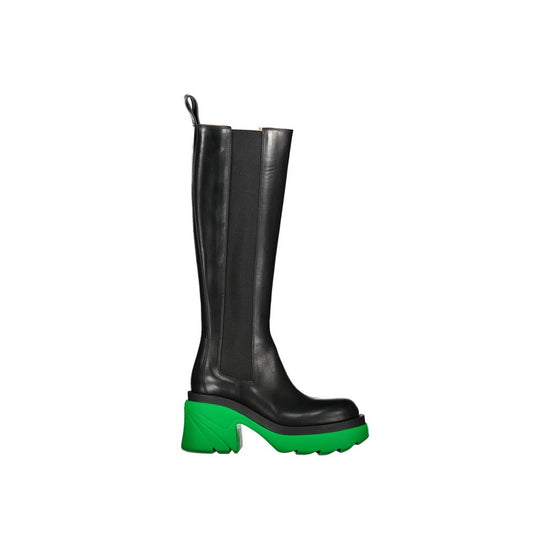 Bottega Veneta Black Leather Flat Boots - Front view