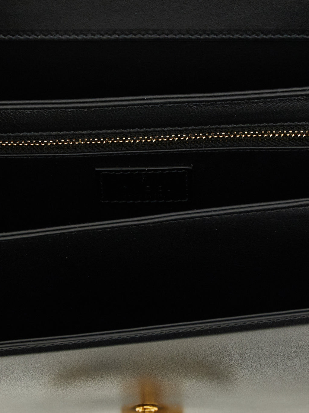 Gucci Black Calfskin Shoulder Bag (Ref. GU325276BM) - Detail view