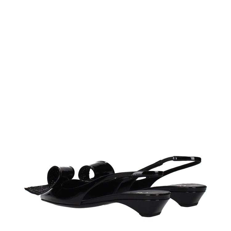 Prada Black Leather Flat Sandals (Ref. PR15433029648649) - Detail view